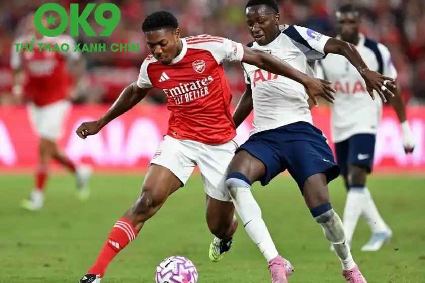 OK9 Bóng Đá: Arsenal Phục Hưng? Pháo Thủ Nhắm Đến Kỳ Tích Lịch Sử!_692aa354d18ca.webp