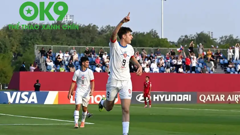 OK9 Soi Kèo: U17 CH Séc vs U17 Mỹ – Ai định đoạt số phận, vé vào vòng trong?_692aa3f7d0147.webp