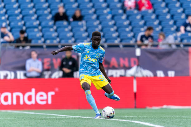 Bajung Darboe – Món hời ít ai biết của Bayern Munich_69538399cbdcf.jpeg