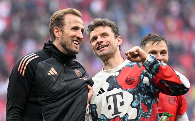 Bayern vs Gladbach: Lời tạm biệt của Muller; Thử thách cho hàng thủ chắp vá_69537a50b508c.jpeg