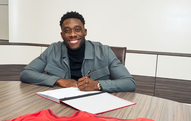 CHÍNH THỨC! Bayern công bố hợp đồng mới với Alphonso Davies_69537fdc401db.jpeg