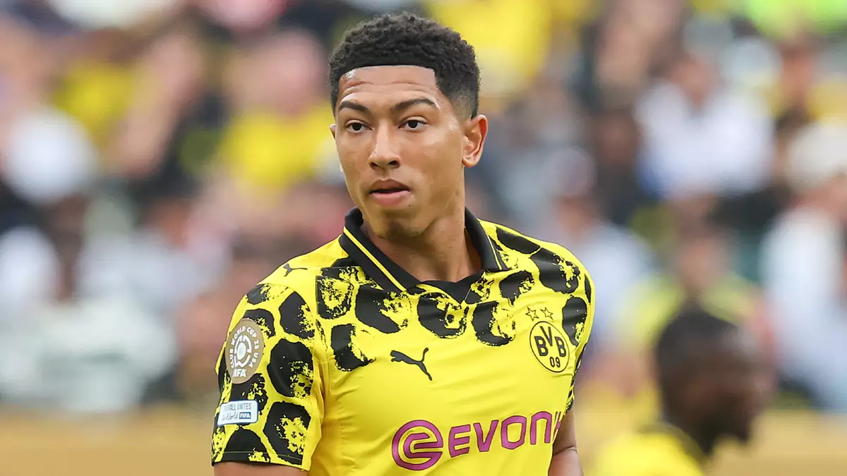 Choáng với mức lương của Jobe Bellingham tại Dortmund, tăng hơn 550%_69537974acf3a.webp