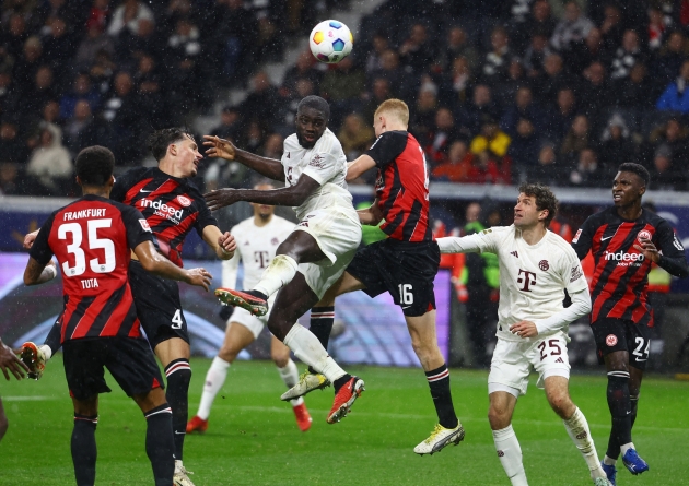 Frankfurt vs Bayern (22h30, 06/10): Đại chiến ngôi đầu; Tấn công rực lửa_695389346860a.jpeg