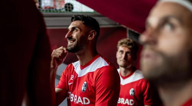 Freiburg đứng trước ngưỡng cửa lịch sử khi Champions League vẫy gọi_69537a7243263.jpeg