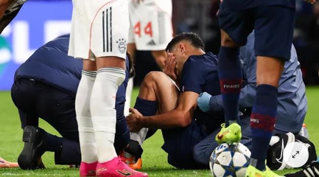 Hakimi bật khóc sau pha vào bóng thô bạo, Luis Diaz nhận thẻ đỏ_6953731745389.jpeg