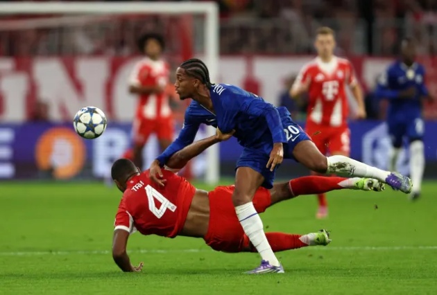 HLV Chelsea: ‘Chắc phải thấy máu thì trọng tài mới rút thẻ đỏ’_6953758e19384.jpeg