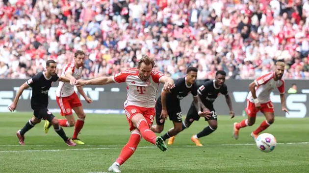 Kane lập cột mốc khủng; Sancho ghi bàn cho Dortmund_69538e8aecf99.jpeg