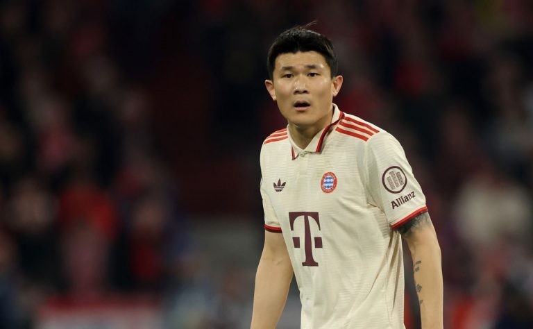 Kim Min-jae bị loại khỏi BXH ở Bundesliga dù nỗ lực thi đấu trong đau đớn_69537980c6fae.jpeg