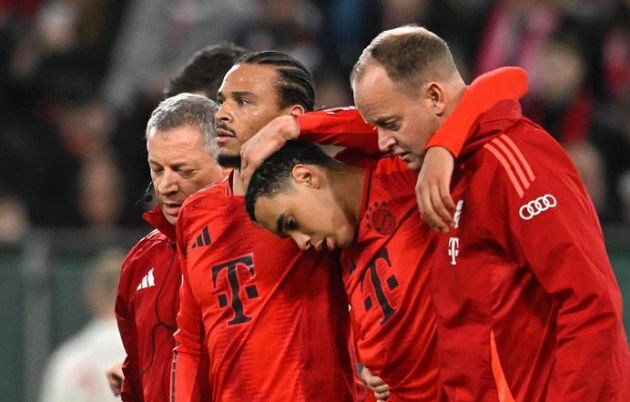 NÓNG! Jamal Musiala phải ngồi ngoài 6-8 tuần_69537cb84bffc.jpeg