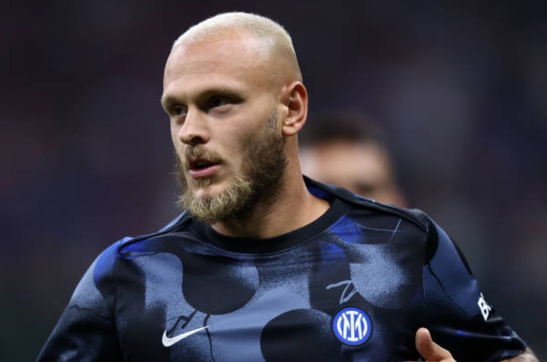 NÓNG! Thay Davies, Bayern khao khát sao bự Inter_69538a4070779.jpeg