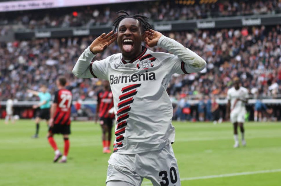 NÓNG! Thay Walker, Man City chốt cơn lốc của Leverkusen, Frimpong_69538be505025.jpeg