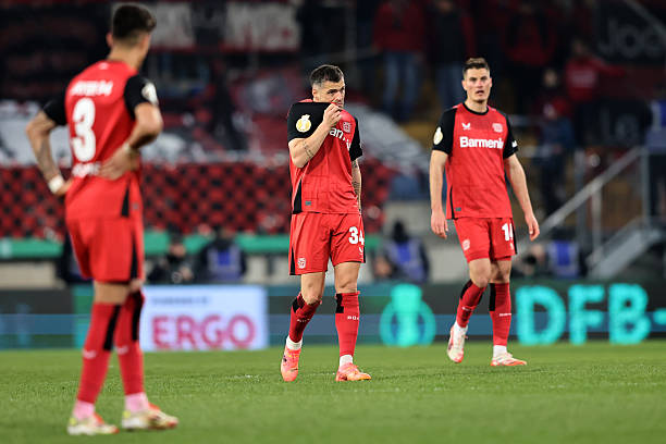 Phân tích những yếu tố khiến Leverkusen thua sốc: Sai lầm của Xabi Alonso_69537d17b9750.jpeg