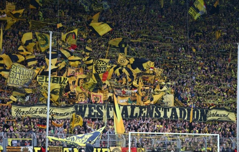 Sân vận động Signal Iduna Park – Hành trình tạo dựng ‘Bức tường Vàng’ huyền thoại_695379b51e749.jpeg