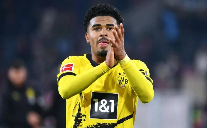 Sao Chelsea hài lòng với cuộc sống ở Dortmund_69538f3eddfc4.jpeg