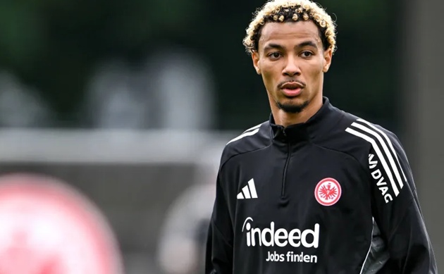 Từ Ekitike đến Marmoush: Frankfurt nhận hơn 230 triệu euro khi bán bộ ba trung phong_695377e017c26.jpeg