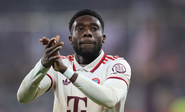 Alphonso Davies “quay xe” trên bàn đàm phán với Bayern Munich_695bb467ec3ad.jpeg