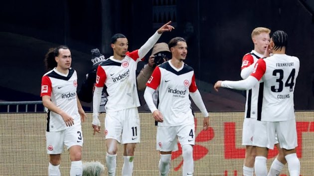 Dortmund thua trắng Frankfurt, top 4 trở nên xa vời_695bb2b7a86d5.jpeg