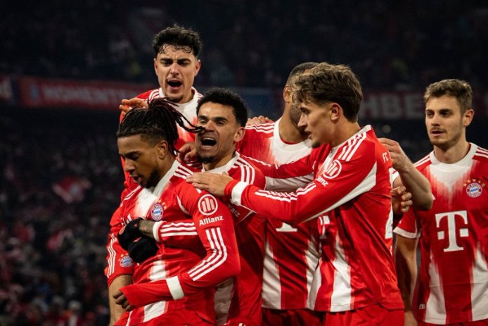 Harry Kane nổ súng, Bayern Munich hủy diệt Wolfsburg 8-1_69858b8b6344b.jpeg